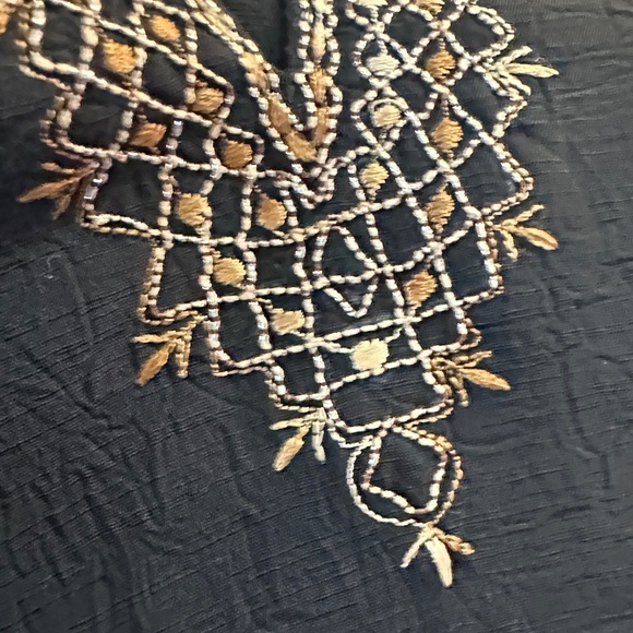 Elegant Black Embroidered Women's Blouse - Picture 3 of 3